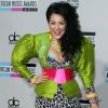 La chanteuse Manika, ou le plus gros fashion faux pas des American Music Awards. Los Angeles, le 20 novembre 2011.