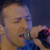 Coldplay chante Paradise, sur le plateau de Il più grande spettacolo dopo il weekend, à Rome le 21 novembre 2011.