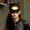 Anne Hathaway, sexy, sur le tournage de The Dark Knight Rises, le 25 septembre 2011 à Los Angeles
