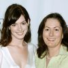 Anne Hathaway et sa maman Kate en avril 2006 à Los Angeles