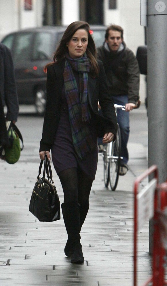Pippa Middleton devant son domicile de Londres, le 21 novembre2011.