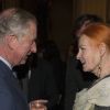 Le prince Charles le 23 novembre 2011 à Apsley House à Londres où il reçoit le Prix Montblanc du patronage des arts et de la culture en compagnie de Vivienne Westwood