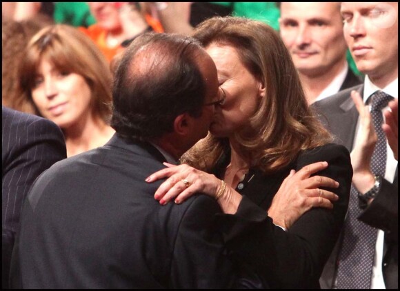 Valérie Trierweiler et François Hollande à Paris, le 22 octobre 2011.