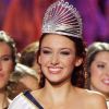 Delphine Wespiser a été sacrée Miss France 2012, samedi 3 décembre 2011, sur TF1
