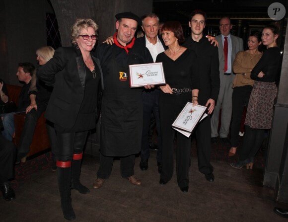 Françoise Laborde et Pierre Oteiza lors de la remise du prix Panache 2011 décerné par l'association "Gascons Toujours!" chez Castel le 6 décembre 2011 à Paris