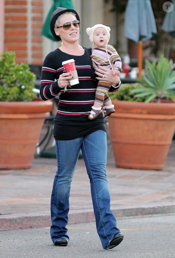 Sorties entre filles pour Pink et sa fille Willow à Malibu le 14 décembre 2011