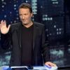 Arthur présente Vendredi tout est permis sur TF1, le vendredi 16 décembre 2011.