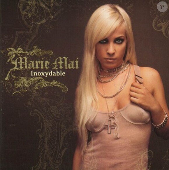 Marie-Mai, son premier album, Inoxydable.