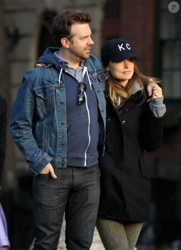 Olivia Wilde et Jason Sudeikis en amoureux dans les rues de New York le 31 décembre 2011