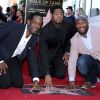 Après plus de 20 ans carrière, c'est la consécration : les Boyz II Men, composés de Shawn Stockman, Nathan Morris et Wanya Morris, reçoivent leur étoile sur le Walk of Fame à Los Angeles, le 5 janvier 2011. 