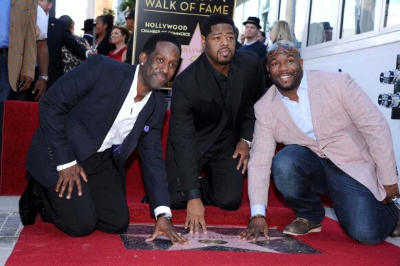 Après plus de 20 ans carrière, c'est la consécration : les Boyz II Men, composés de Shawn Stockman, Nathan Morris et Wanya Morris, reçoivent leur étoile sur le Walk of Fame à Los Angeles, le 5 janvier 2011. 