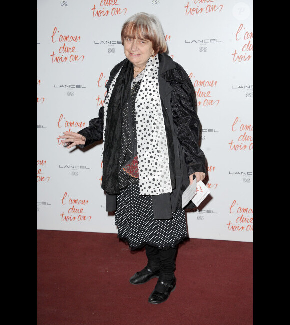 Agnès Varda lors de l'avant-première de L'amour dure trois ans à Paris le 7 janvier 2012