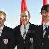 Le prince Albert en compagnie des jeunes athlètes qui participeront aux Jeux Olympiques de la Jeunesse d'Hiver, Brian Pelassy, Rudy Rinaldi et Jérémy Torre le 9 janvier 2012 à Monaco
