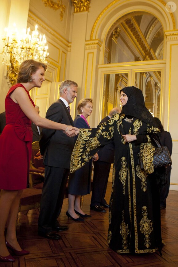 Le roi Albert et la reine Paola, épaulés par le prince Philippe et la princesse Mathilde, recevaient pour le Nouvel An Mgr Berloco et les chefs de mission diplomatique au palais Laeken, à Bruxelles, le 11 janvier 2012.