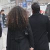 Adrien Brody et Afef Jnifen discutent dans la rue à Milan le 19 janvier 2012