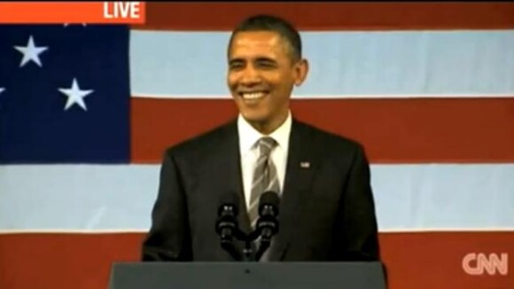 Barack Obama visite Disneyworld et chante du Al Green pour ses supporters
