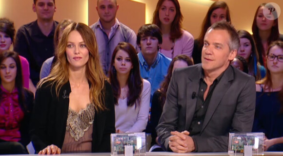 Vanessa Paradis et Jean-Marc Vallée invités au Grand Journal le mardi 24 janvier 2012 sur Canal+