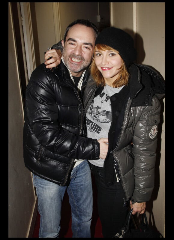 Bruno Solo et Emma de Caunes lors de la première de la pièce de Théâtre Lucide au Théâtre Marigny le 25 janvier 2012 à Paris