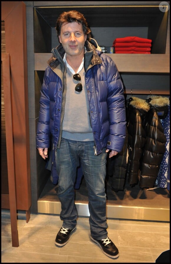 Philippe Lellouche dans la boutique LOOK à Paris le 1er février 2012