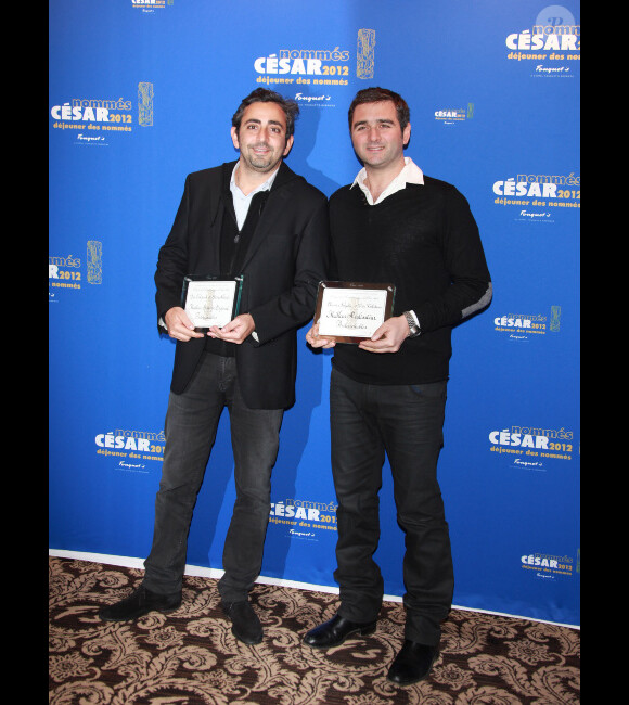 Eric Toledano et Olivier Nakache (Intouchables) lors du déjeuner des nommés aux César au Fouquet's à Paris le 4 février 2012