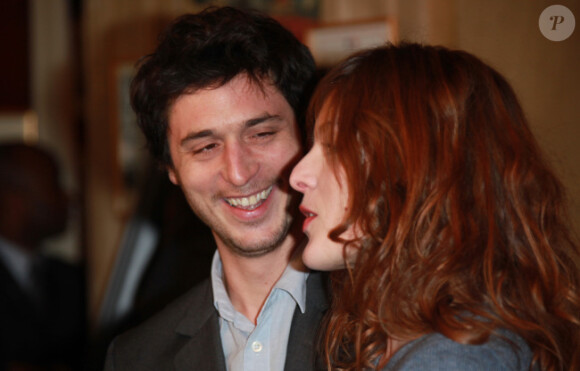 Jérémie Elkaïm et Valérie Donzelli lors du déjeuner des nommés aux César au Fouquet's à Paris le 4 février 2012