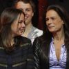 Pauline Ducruet, présidente du jury, et sa mère Stéphanie de Monaco lors du premier festival New Generation dédié aux jeunes talents du cirque à Monte-Carlo le 4 février 2012