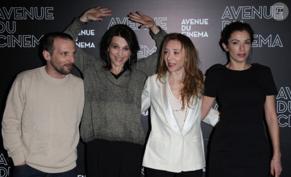 Mathieu Kassovitz, Aure Atika, Sylvie Testud et Juliette Binoche à l'avant-première de La Vie d'une autre, à Paris le 7 février 2012.