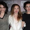 Aure Atika, Sylvie Testud et Juliette Binoche à l'avant-première de La Vie d'une autre, à Paris le 7 février 2012.