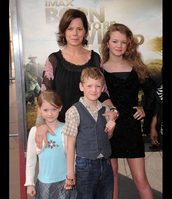 Marcia Gay Harden en compagnie de ses trois enfants en avril 2011