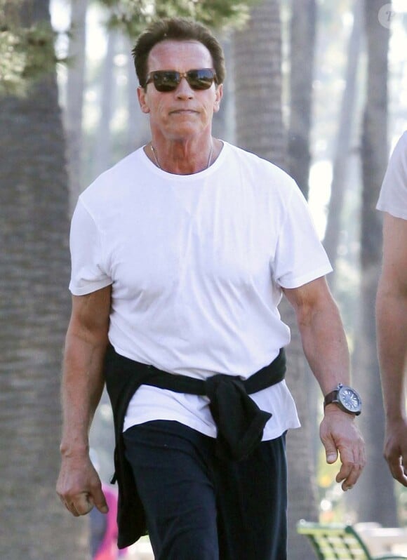 Arnold Schwarzenegger près de la plage, à Los Angeles, le 22 février 2012.