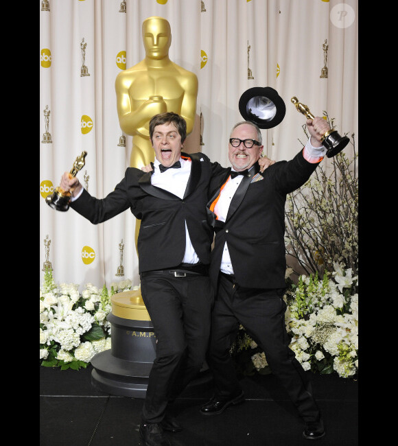 William Joyce et Brandon Oldenburg (meilleur court métrage d'animation) dans la salle de presse des Oscars le 26 février 2012