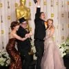 William Joyce et Brandon Oldenburg, avec les actrices de Mes meilleures amies, dans la salle de presse des Oscars le 26 février 2012