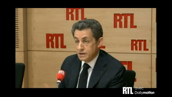 Nicolas Sarkozy fait référence à Valérie Trierweiler : elle lui répond sèchement