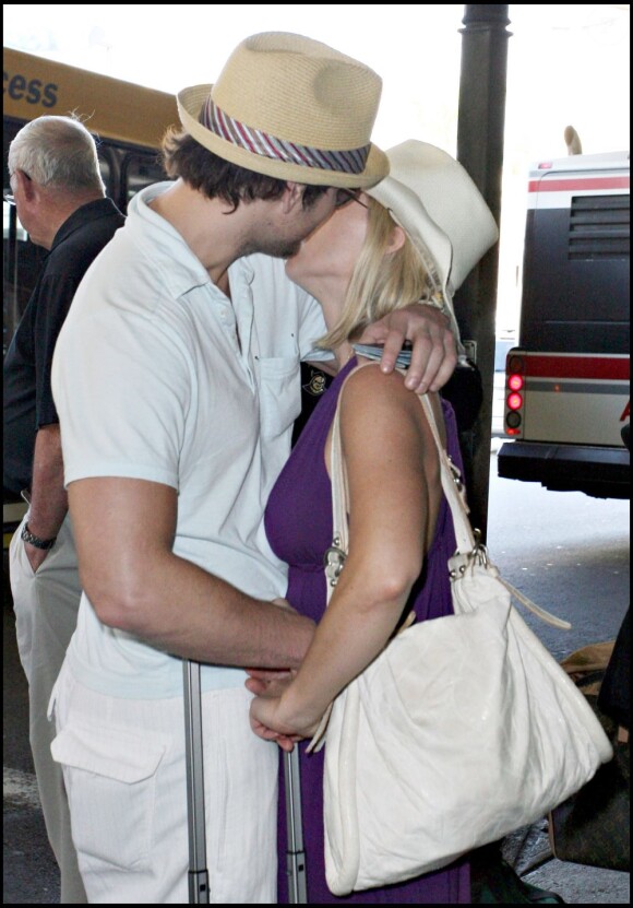 Jennie Garth et Peter Facinelli au temps de l'amour, en février 2009...