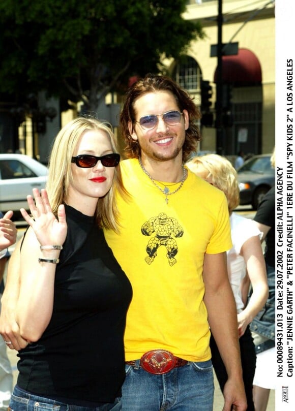 Jennie Garth et Peter Facinelli, en 2002, à Los Angeles.