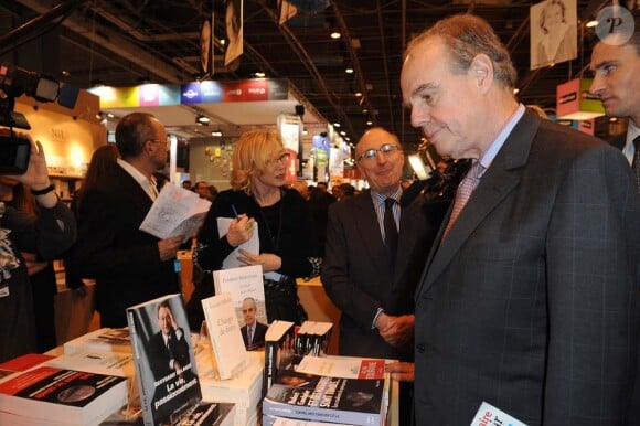 Frédéric Mitterrand inaugure le Salon du livre de Paris, le 16 mars 2012.