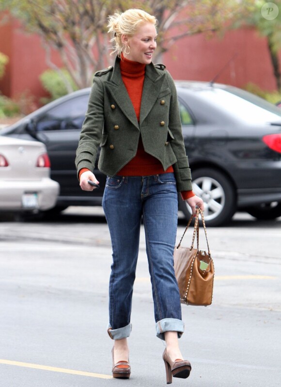 Katherine Heigl, accompagnée de sa mère Nancy, est allée déjeuner au restaurant P.F. Chang's dans le quartier de Woodland Hills. Los Angeles, le 16 mars 2012.