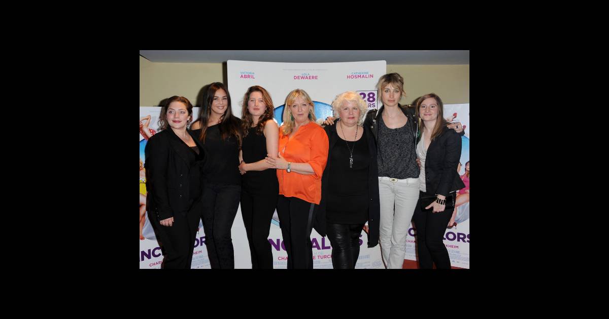 Lola Dewaere Julia Piaton Charlotte De Turckheim Catherine Hosmalin Et Pauline Lefevre Lors De L Avant Premiere Du Film Mince Alors A Paris Le 20 Mars 2012 Purepeople