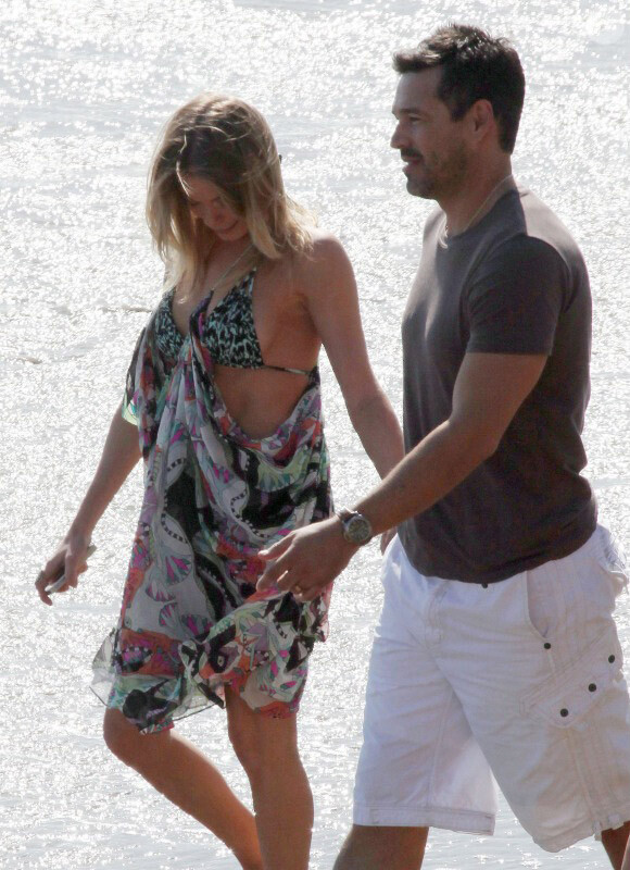 LeAnn Rimes et Eddie Cibrian à la plage à Malibu le 7 mars 2012