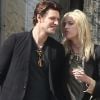Anja Rubik et son mari Sasha Knezevic dans les rues de Paris le 24 mars 2012