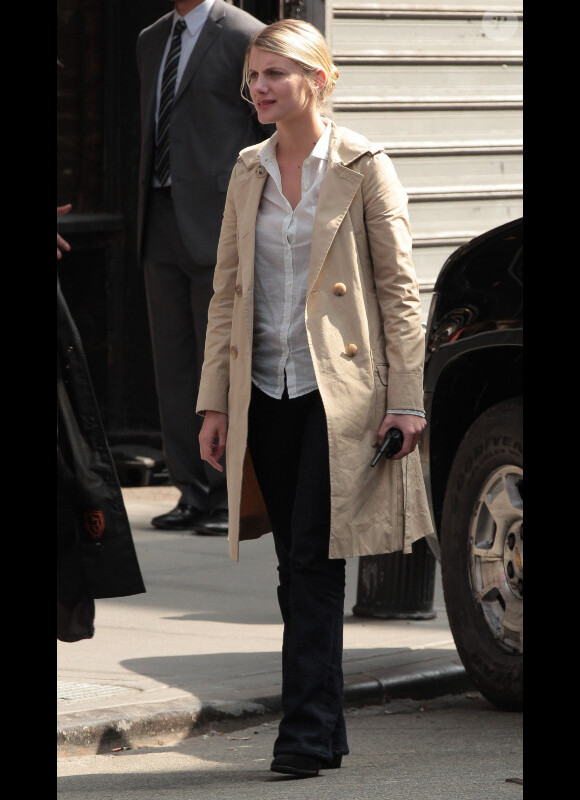 Mélanie Laurent, agent du FBI sur le tournage de Now You See Me à New York, le 24 mars 2012.