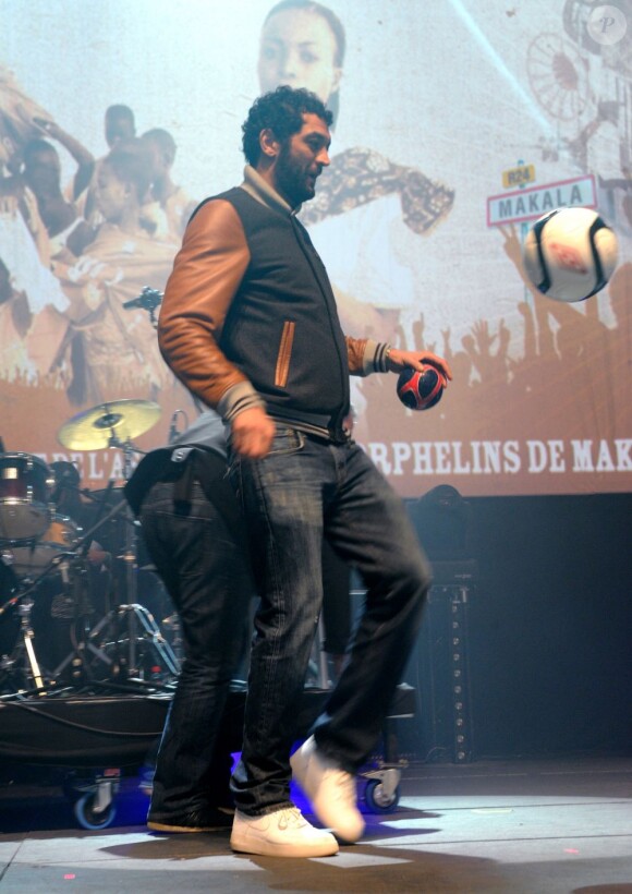 Ramzy Bédia lors de l'évènement Une Nuit à Makala, au Zénith de Lille le lundi 26 mars 2012
