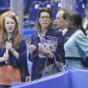 La princesse Alexandra de Hanovre, 12 ans, assistait le 27 mars 2012 aux championnats du monde de patinage artistique à Nice avec sa mère la princesse Caroline, non loin de la marraine de l'événement, Surya Bonaly.