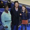 La princesse Alexandra de Hanovre, 12 ans, et la princesse Caroline, aux championnats du monde de patinage artistique à Nice le 27 mars 2012, ont rencontré la marraine de la compétition, Surya Bonaly, et Marina Anissina.