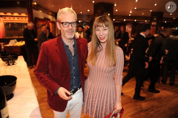 Thomas Lenthal et Victoire de Castellane lors du dîner en l'honneur de Pierre et Gilles, et de la sortie du livre Autobiographie en photomatons, le 29 mars 2012 à Paris