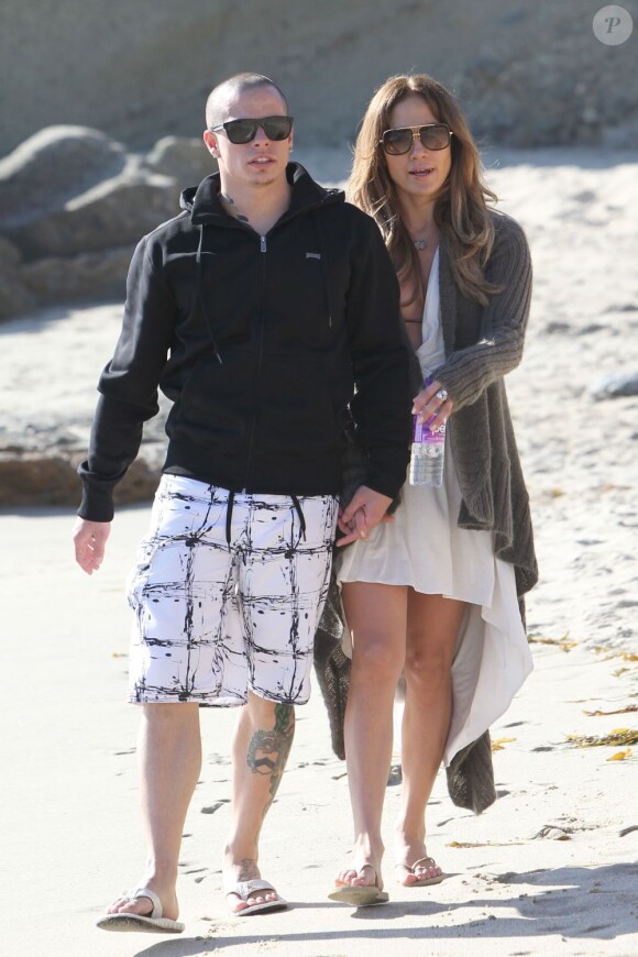 Jennifer Lopez et son chéri Casper Smart à Santa Barbara le 14 février 2012