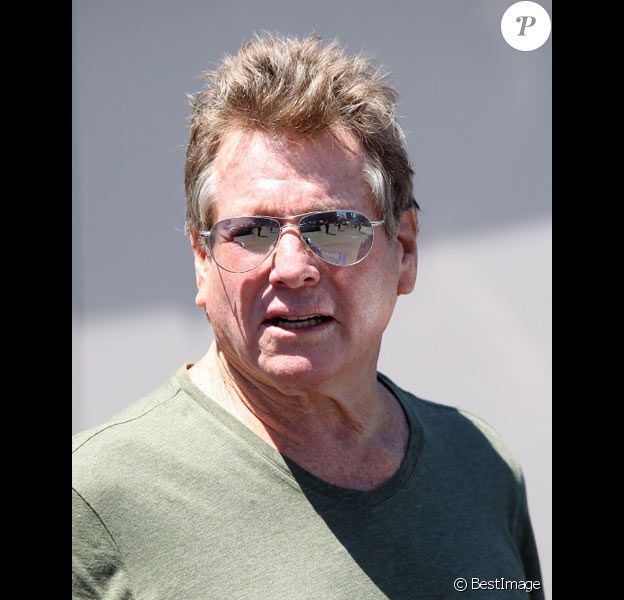 Ryan O'Neal a un cancer de la prostate - Purepeople