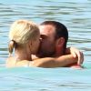 Liev Schreiber et Naomi Watts : fous d'amour lors de leurs vacances en famille sous le soleil de la Barbade le 8 avril 2012