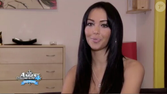 Nabilla dans les Anges de la télé-réalité 4, mardi 17 avril 2012 sur NRJ 12