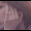 Laura Smet fait une splendide mariée en détresse dans le clip de Mon Premier Amour, single-titre du nouvel album de Philippe Uminski, à paraître le 21 mai 2012.